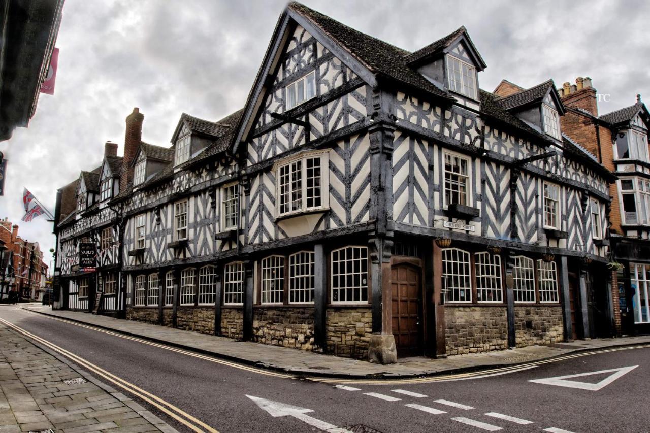 Tudor House Hotel Маркет Дрейтън Екстериор снимка